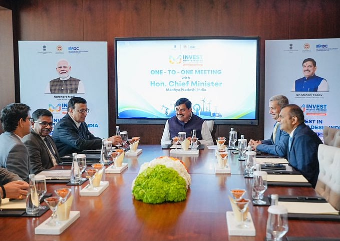 MP CM Mohan Yadav Focuses On Logistics, Clean Energy And Technology Expansion During Dubai Investor Meetings | VIDEO 