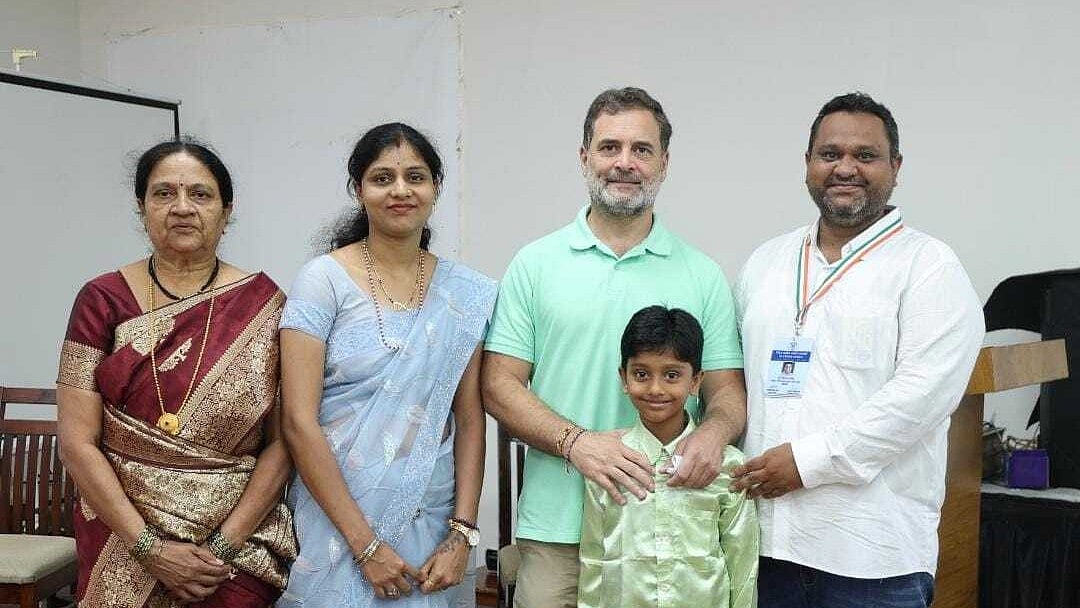 Jalna Congress Chief Dr Vishal Dhanure Meets Rahul Gandhi, Calls Interaction Memorable