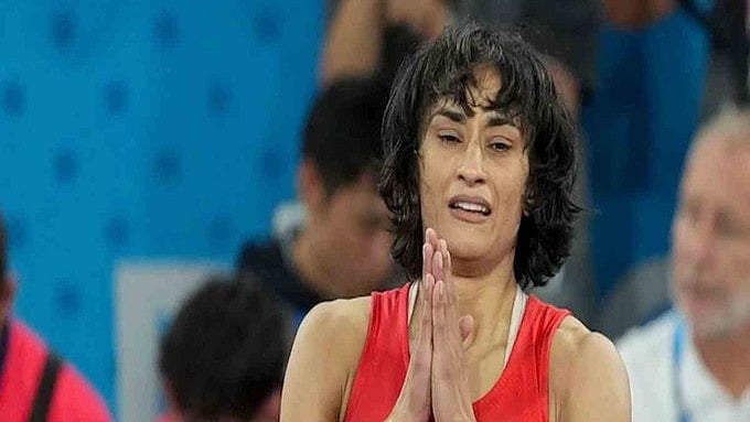 Vinesh Phogat's Wrestling Comeback: Delhi HC Seeks WFI Stand On 2026 World Championship Trials