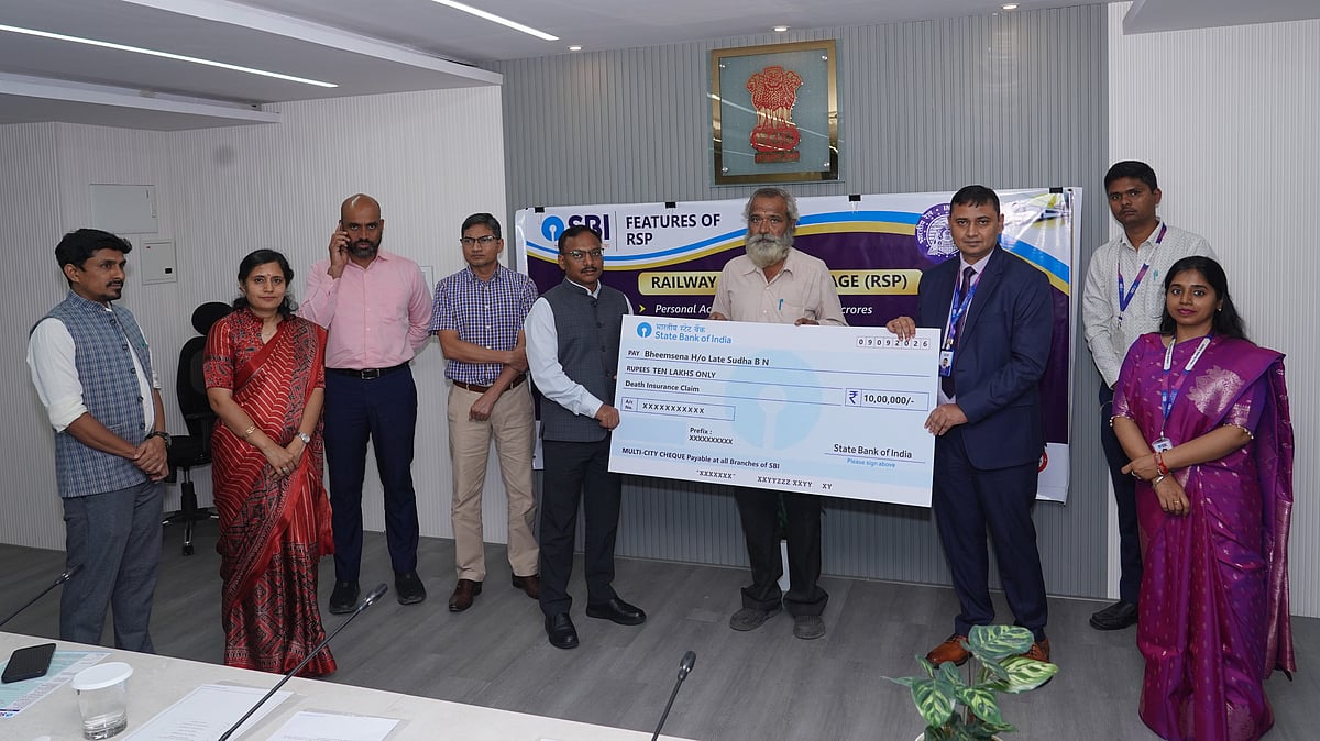 SBI Disburses ₹1.80 Crore to Families of 9 Deceased Railway Employees Under Railway Salary Package