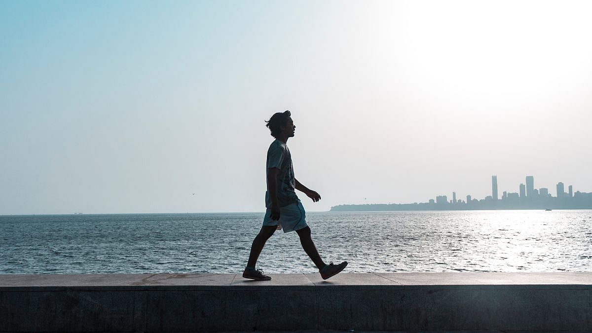 Mumbai Weather Update: Light Rain Continues, City's AQI Slips Into Moderate Range