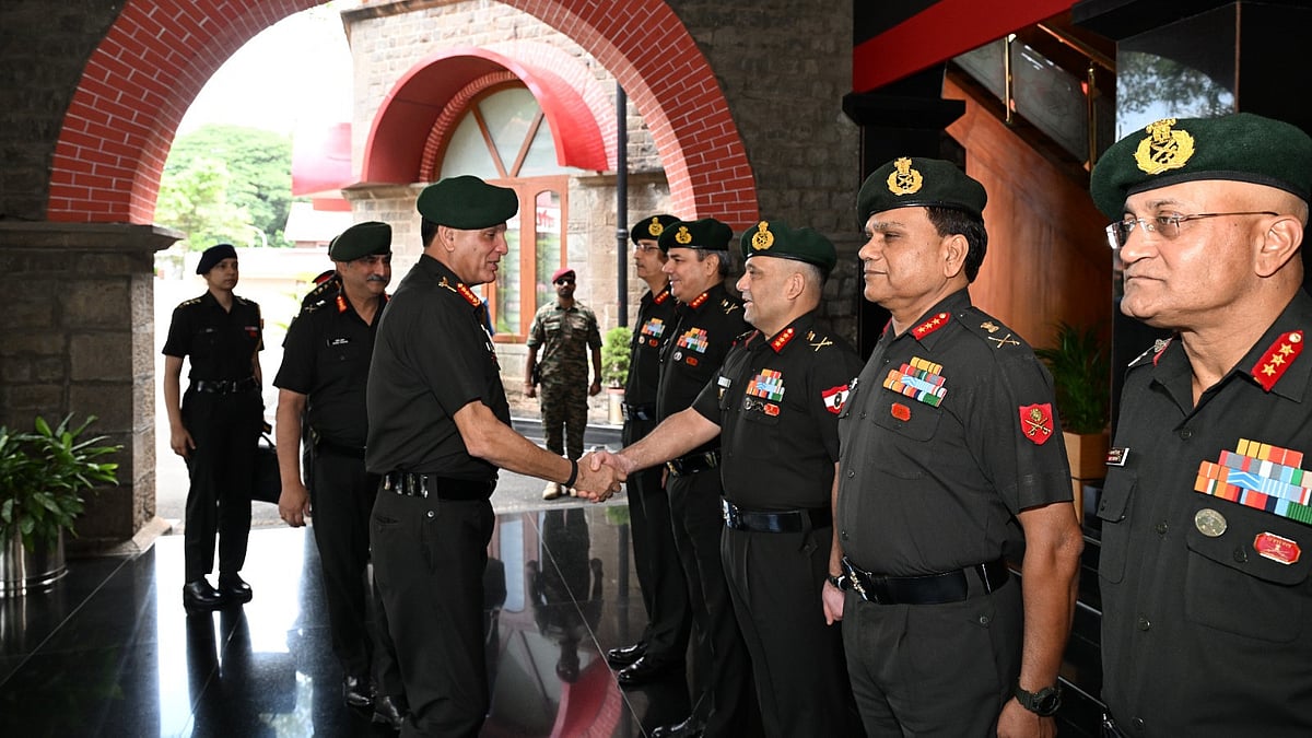 Pune: COAS Reviews Operational Preparedness At Southern Command; Felicitates Veterans With Yoddha Seva Samman