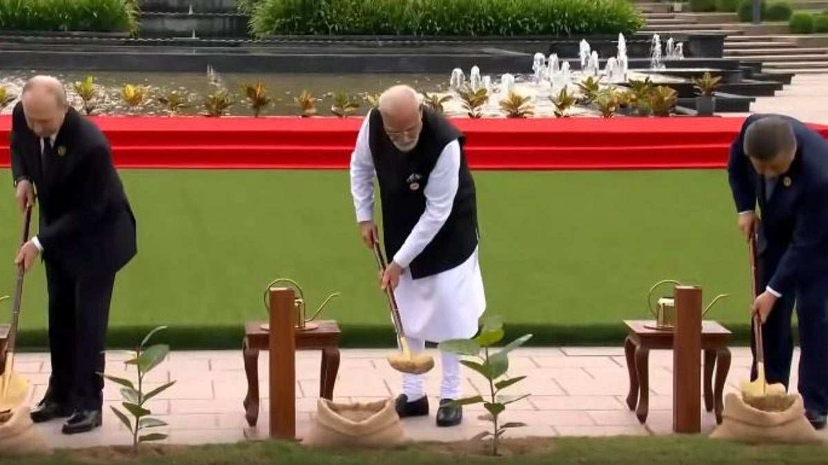 Green Gesture At BRICS Summit: PM Modi, President Xi, And Putin With Other Leaders Take Part In Tree Plantation Drive At Bharat Mandapam