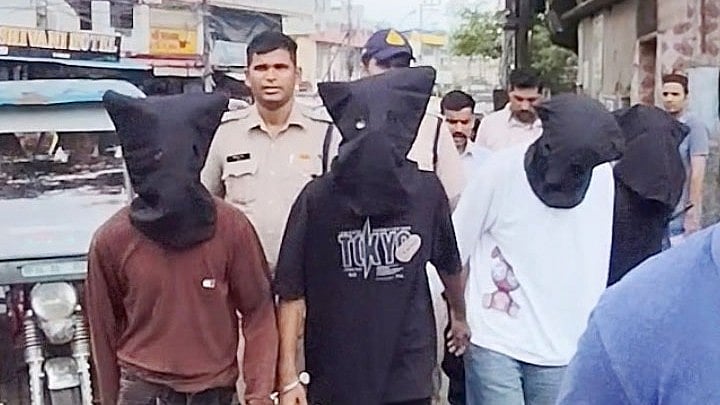 Bhopal Crime: 5 Held For Knife Attack, ₹6 Lakh Loot From Couple At Manuabhan Tekri