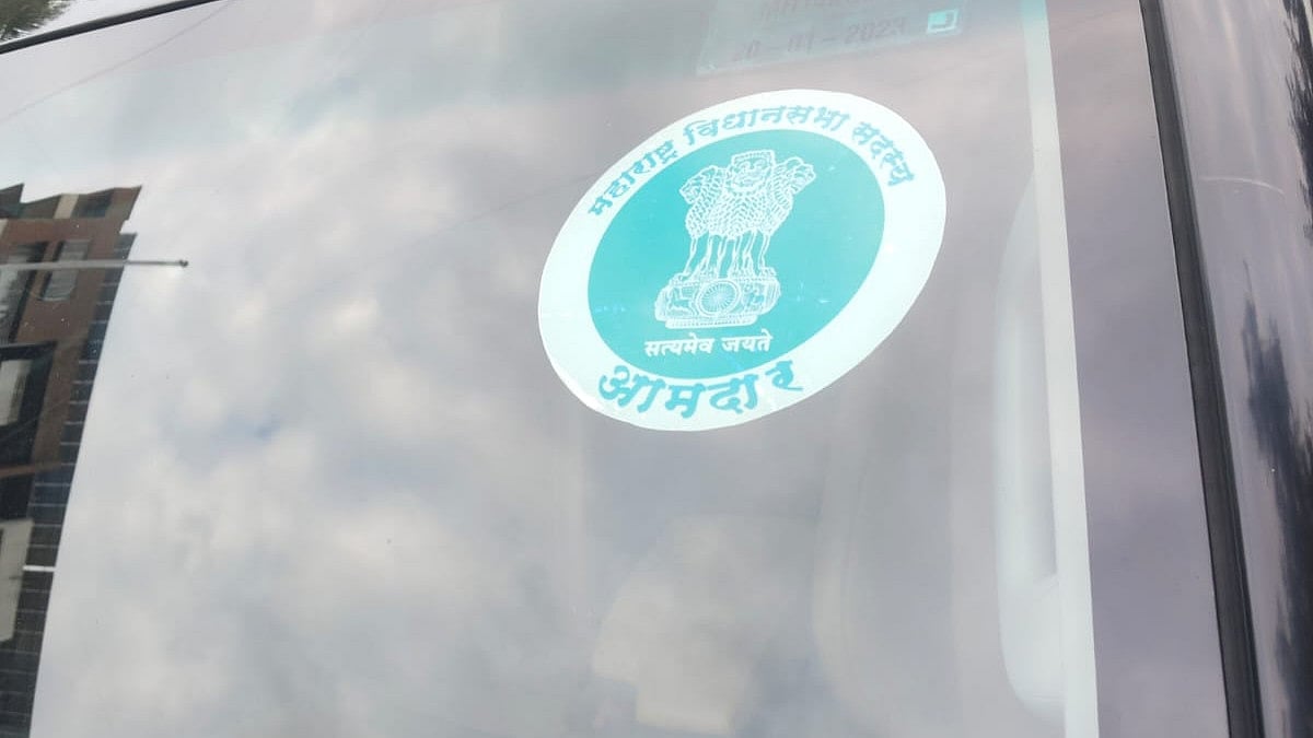 ‘MLA’ On Windshield, But No MLA Inside: Two Fortuners Caught With Fake Political Stickers In Pune | WATCH
