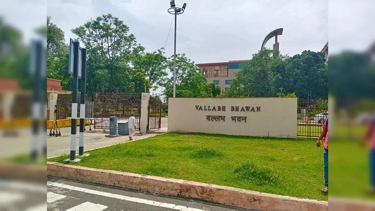 8 MP IAS Officers Await State NOC For Central Deputation, Clearance Pending For Months