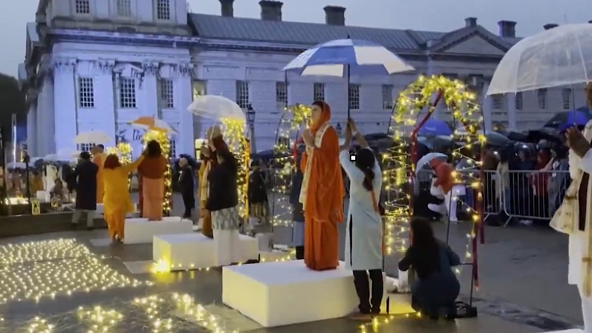 Ganga Aarti On Thames: Thousands Gather In London For First-Ever Ceremony Of Light And Gratitude