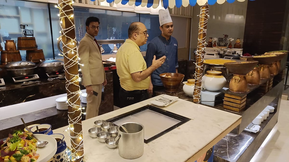 Dirty Floors, Cockroaches & Food Storage Lapses! Indore Food Safety Drive Flags Unhygienic 'Prasad', 31 Samples Collected