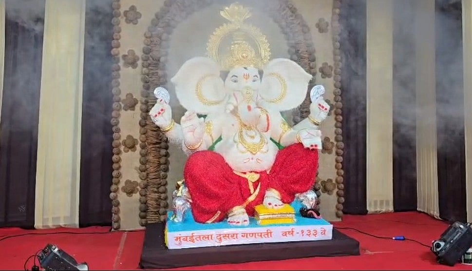 Mumbai's 133-Year-Old Ganesh Pandal Unveils 10-Feet Unique Idol Made Of Coconut In Girgaon: Watch Video