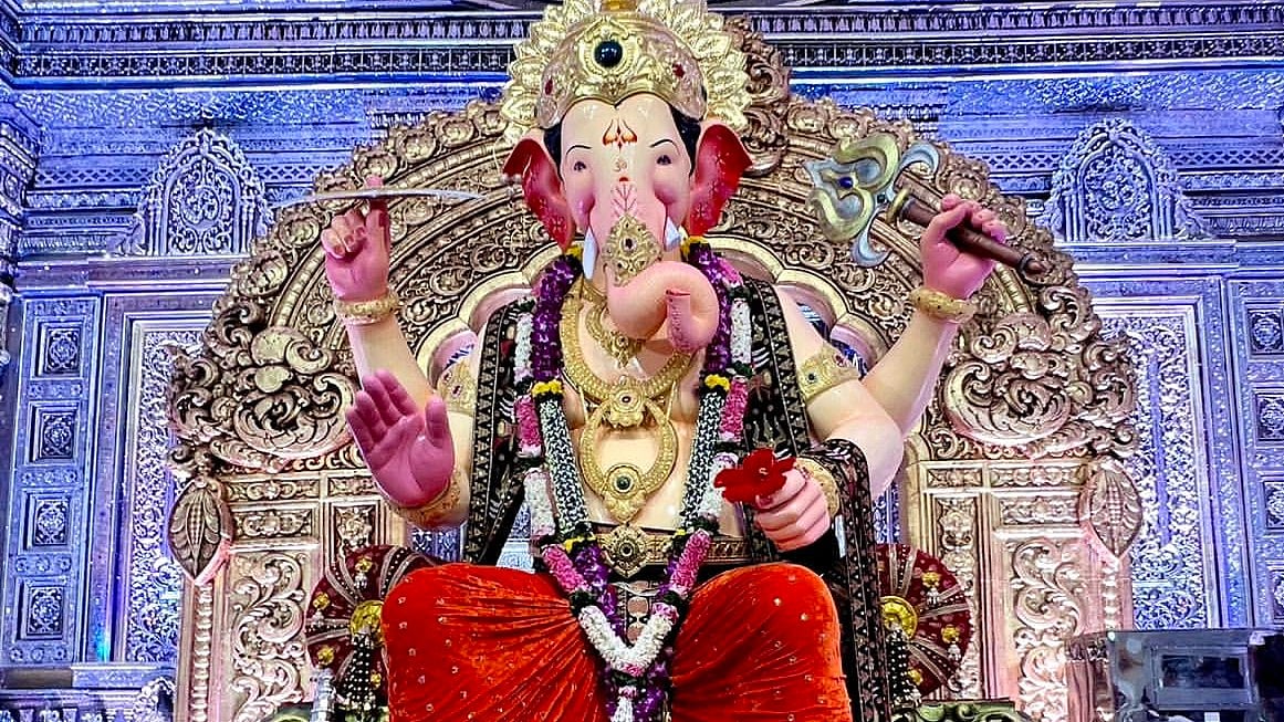 Watch Lalbaugcha Raja 2026 LIVE: Online Darshan, Pooja Timings And First Afternoon Aarti On Day 1