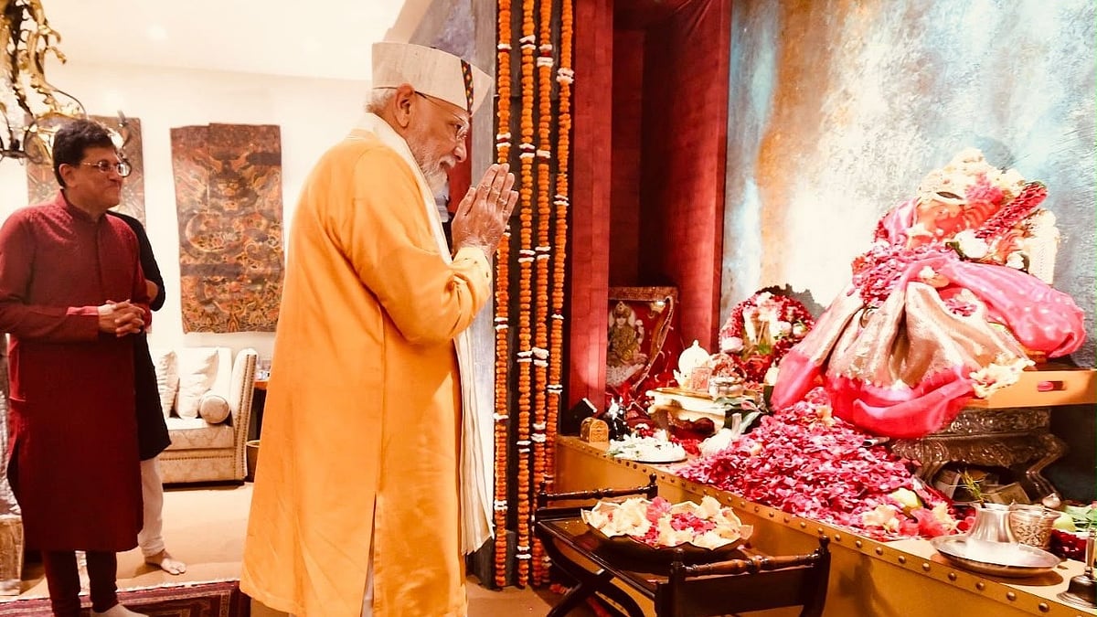 PM Modi Offers Prayers At Piyush Goyal's Residence On Ganesh Chaturthi As Nation Celebrates Festival