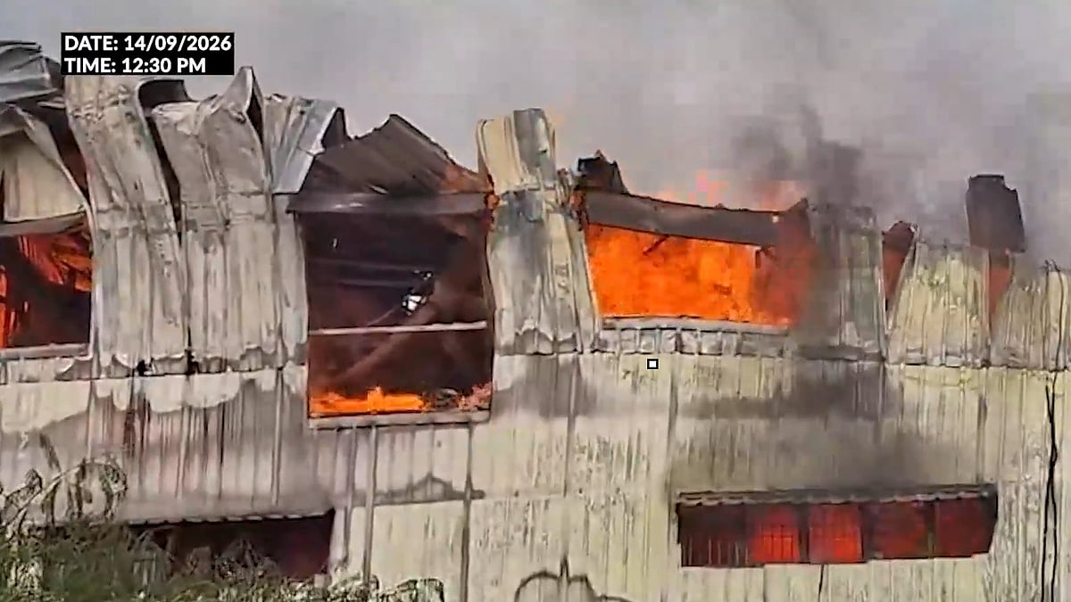 Massive Fire Breaks Out At RH International Factory In Moradabad, 10 Fire Tenders Deployed
