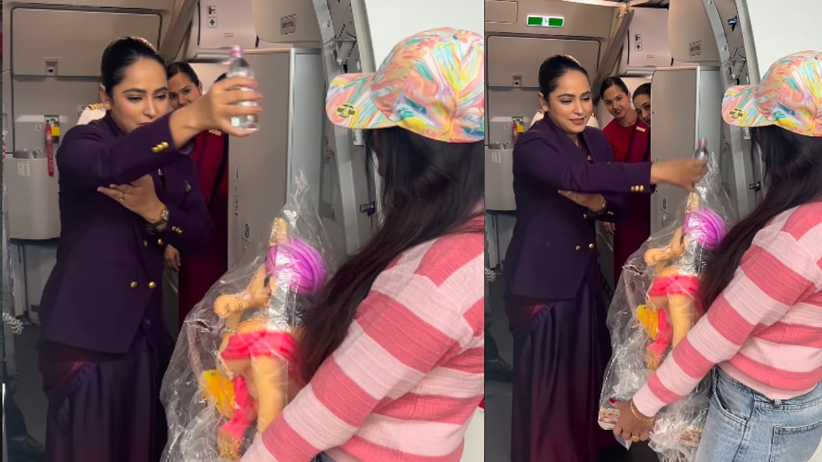 'Beautiful Blessing': Missed Ganpati Puja At Home, Cabin Crew Finds Bappa At 35,000 Feet - VIDEO