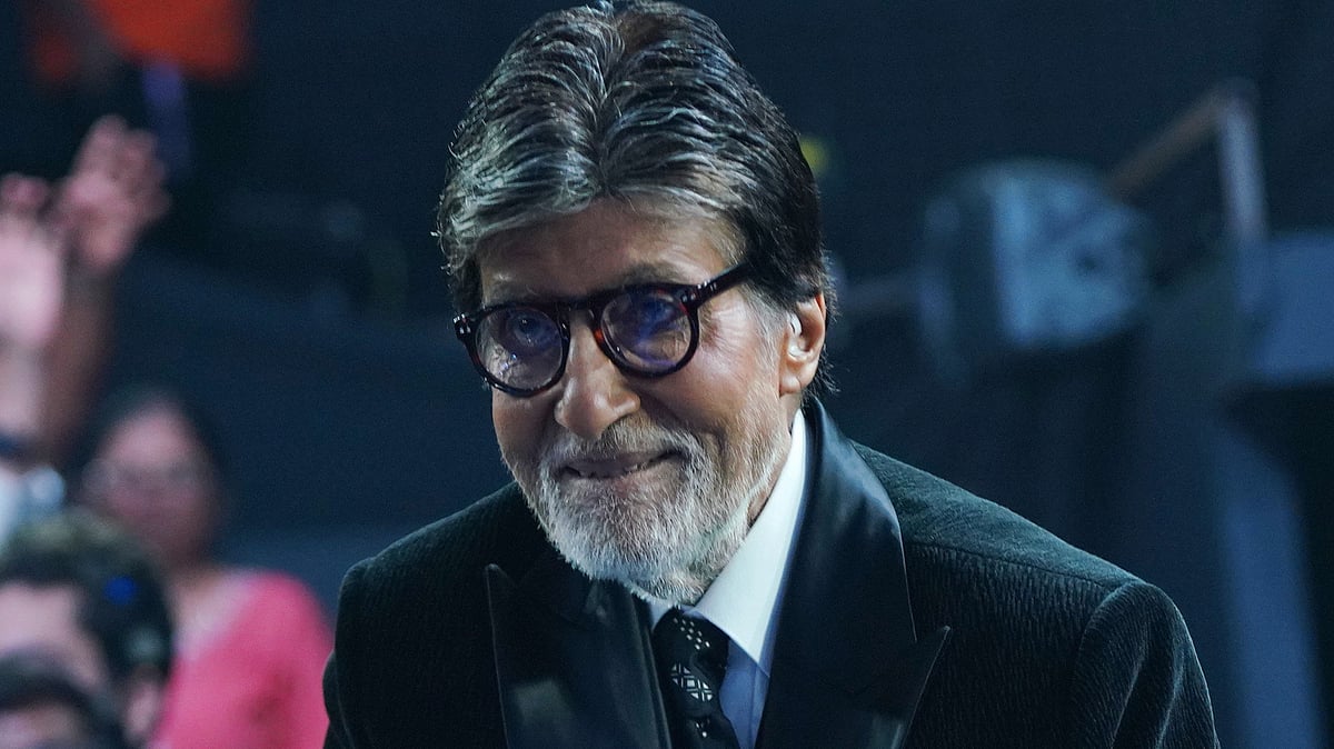 Amitabh Bachchan Clarifies Retirement Rumours After Cryptic Blog Post: 'Main Sone Ja Raha Hoon'