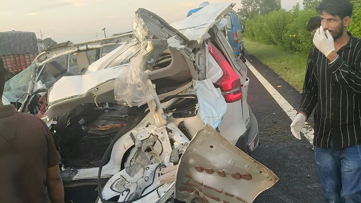 3 Killed, One Critical As Speeding Car Rams Truck On Delhi-Mumbai Expressway In MP’s Mandsaur