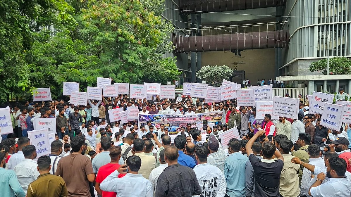 Pune: Sound, Light Operators March To Collectorate, Seek Uniform Rules, Action Against Arbitrary Seizures