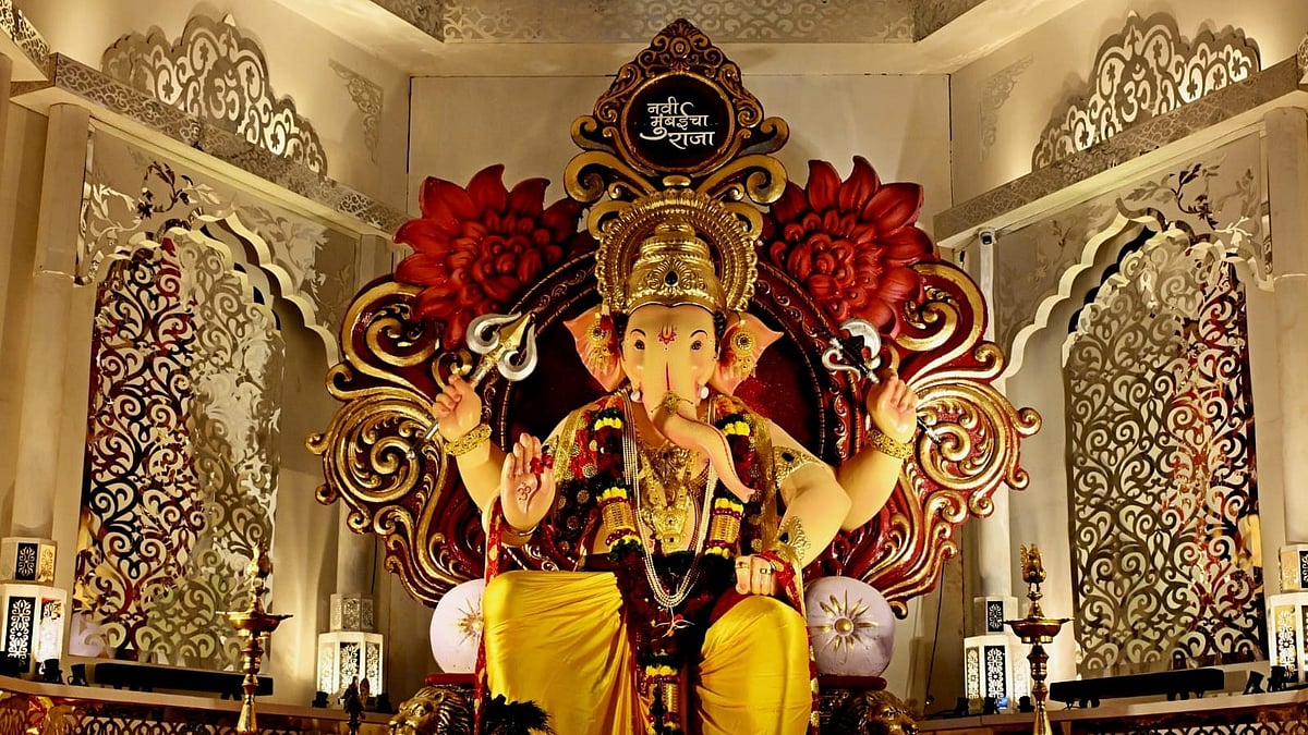 Navi Mumbaicha Raja To Welcome Devotees At Sheesh Mahal Replica-Themed Pandal