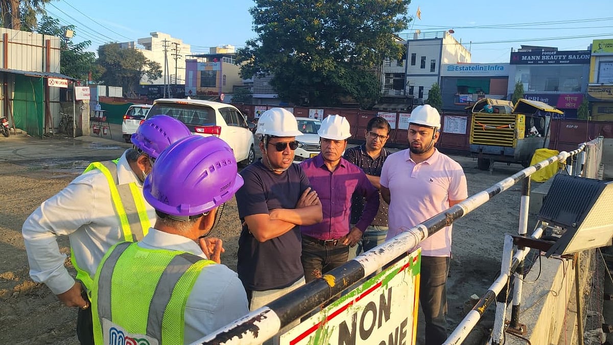 Metro MD Reviews Underground Stretch, Stresses Public Safety In Indore