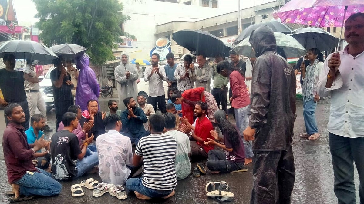 Protest Erupts Over Alleged Harassment Of Girls In Piplia Mandi 