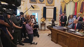 Trump bans CNN, MSNBC and Politico from the White House over “fake news” claims