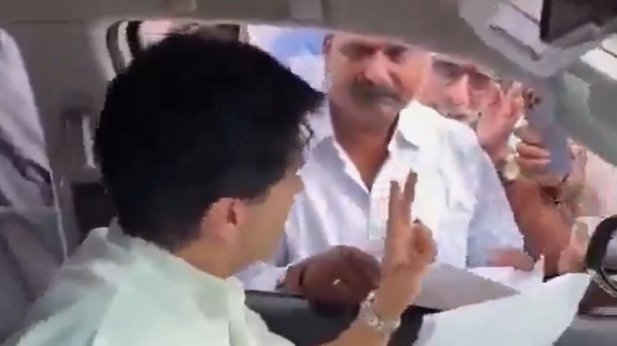 Union Minister Jyotiraditya Scindia Snaps At Guna Protester Over 'Road Nahi Toh Vote Nahi' Remark: 'Yeh Bhasha Mere Saath Kabhi Use Mat Karna' - VIDEO