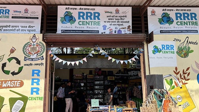 Give Old Books And Plastic, Get Saplings At RRR Centres In Indore