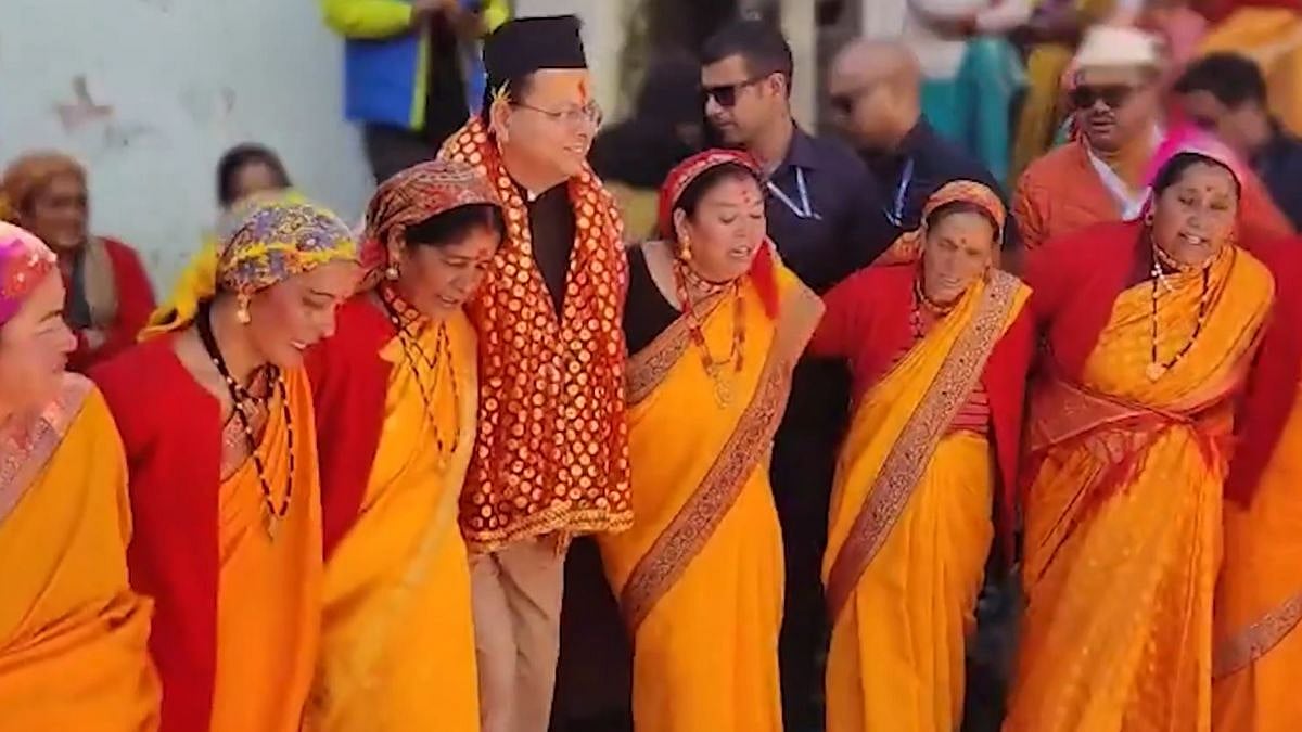 CM Pushkar Singh Dhami Joins Women In Traditional Chachani Dance During Badrinath Visit| Watch Video 