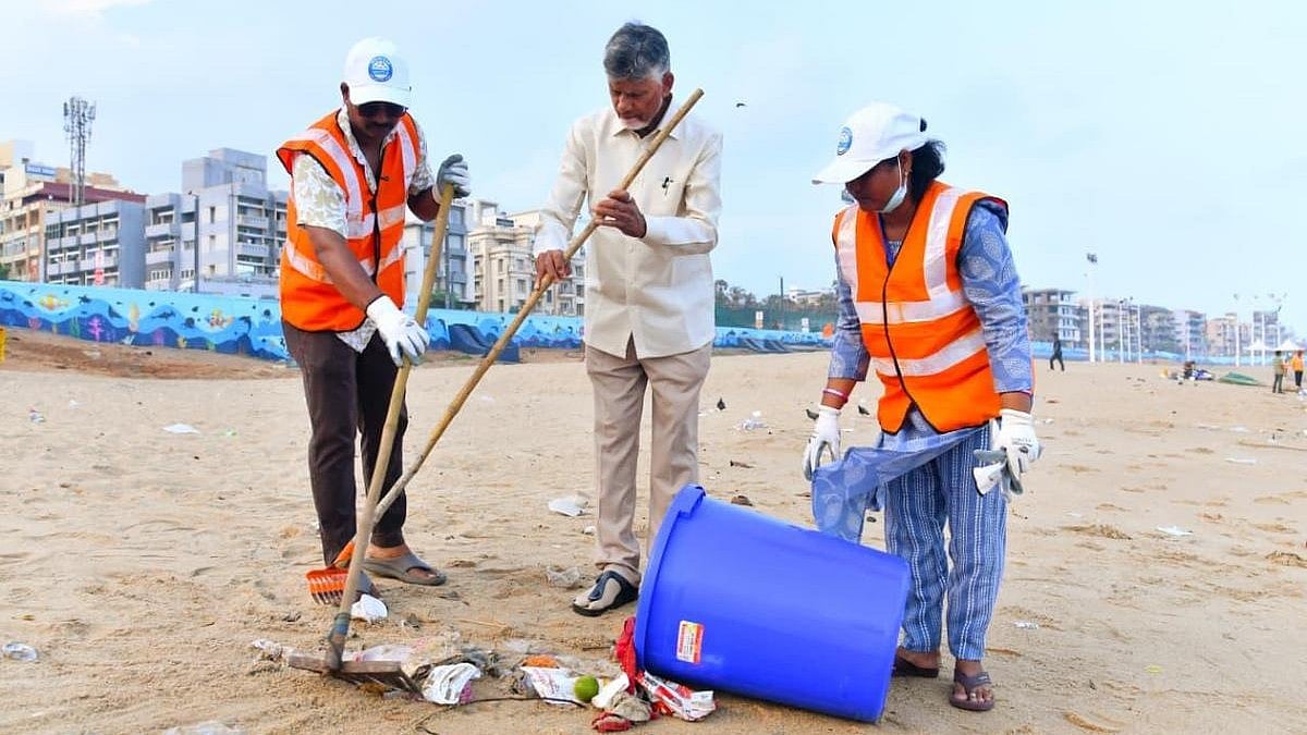 CM Chandrababu Naidu Takes Part In ‘Swarna Andhra-Swachh Andhra’ Drive At RK Beach