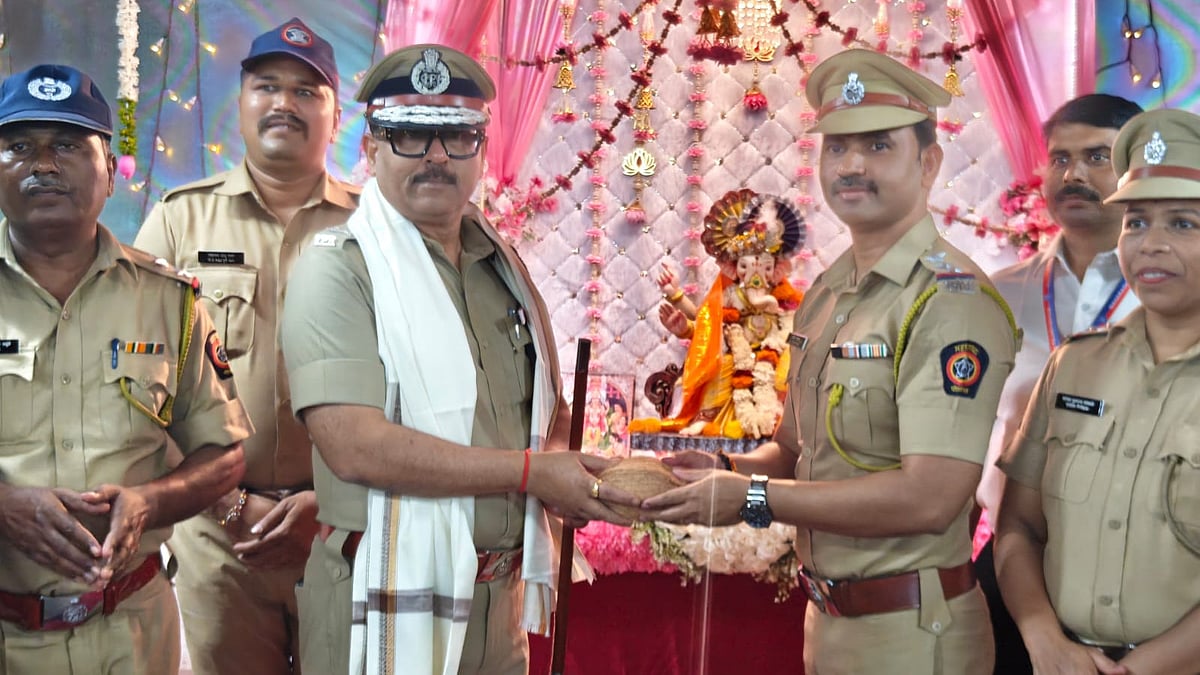 Pune Police Commissioner Amitesh Kumar Holds Late-Night Interaction With Citizens In Yerawada