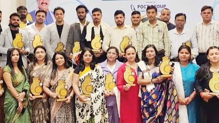 Healthcare Trust Honours Lucknow Doctors At Iconic Awards Marking 5 Years Of Health Awareness Work