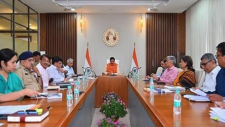 15,000 Madhya Pradesh Class 4 Employees Await Promotion Orders Despite CM’s CPT Assurance
