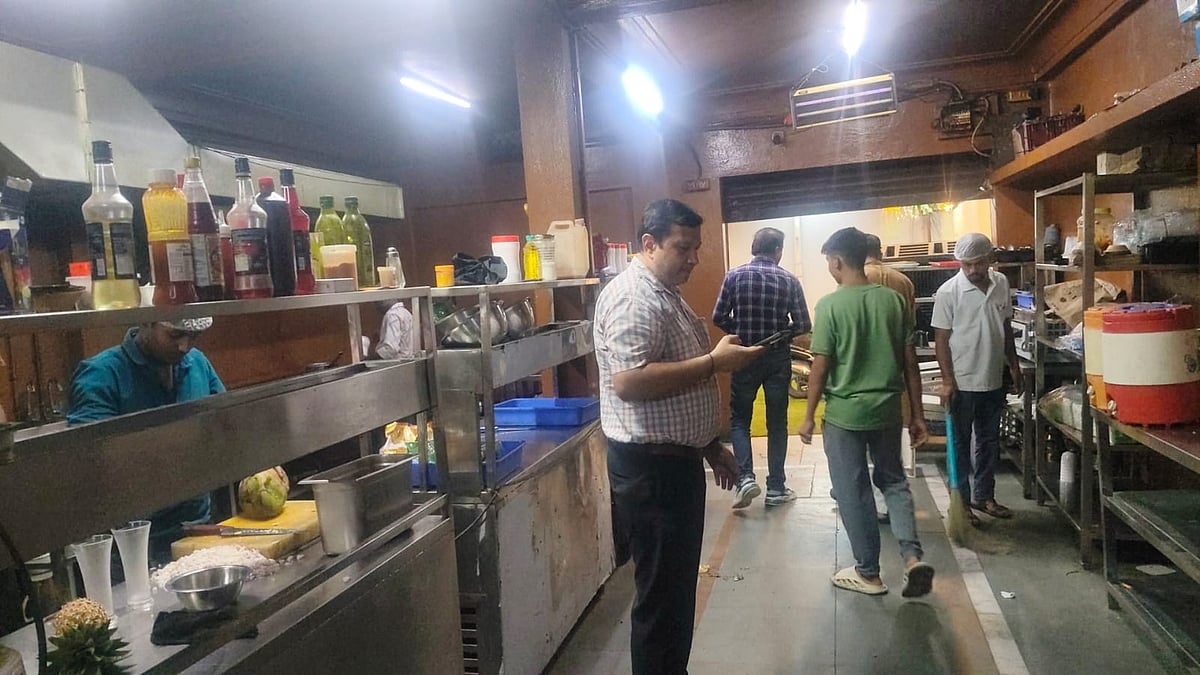Indore's Curryeves, Apna Sweets Among 3 Eateries Inspected For Food Safety; Samples Of Butter Paneer, Mixed Veg Sent For Testing
