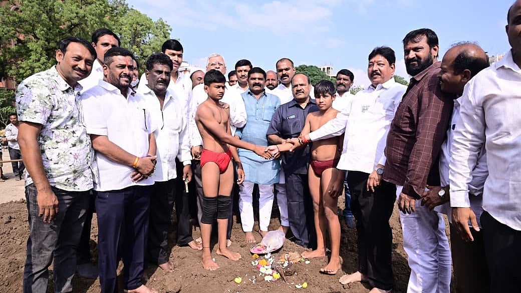 Chhatrapati Sambhajinagar: Wrestlers Thrill Crowds At District Ganesh Mahasangh Event