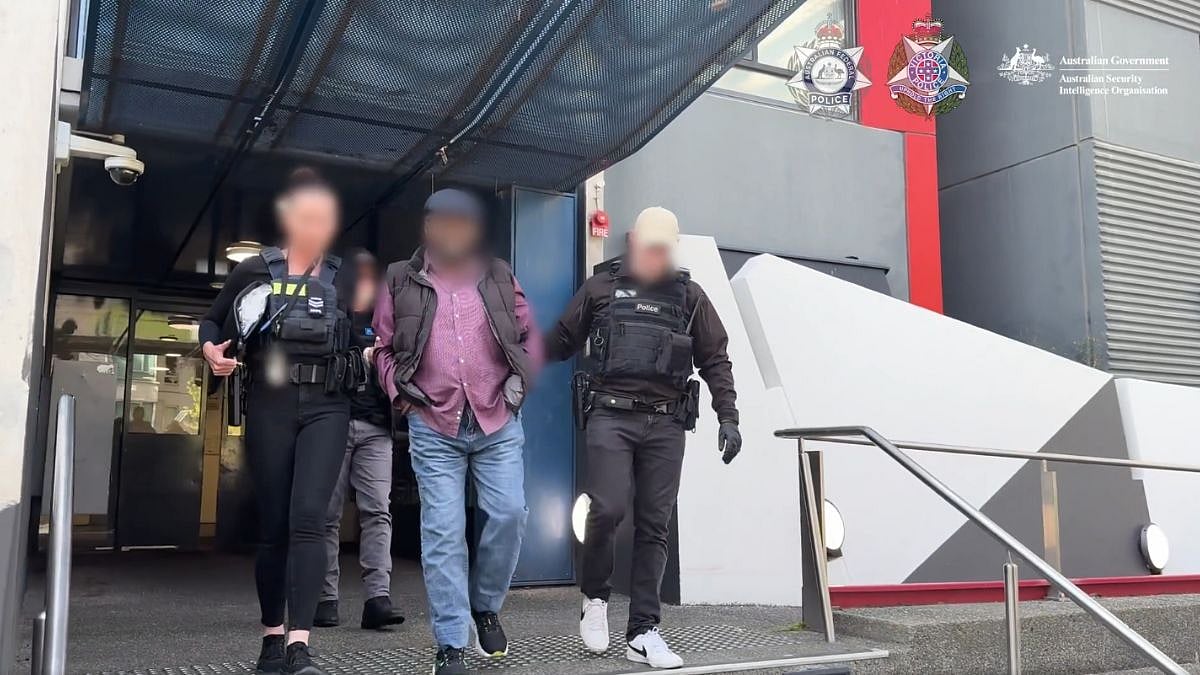 Melbourne Man Arrested For Alleged ISIS Links After Sharing 10,000 Files On Executions And Mass Attacks | Watch