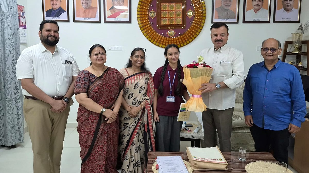 MP Education Minister Congratulates Bhopal's Sagar Public Student Nandika Gupta For Scoring Perfect 500 After Re-Evaluation In Class 10 Board Exam