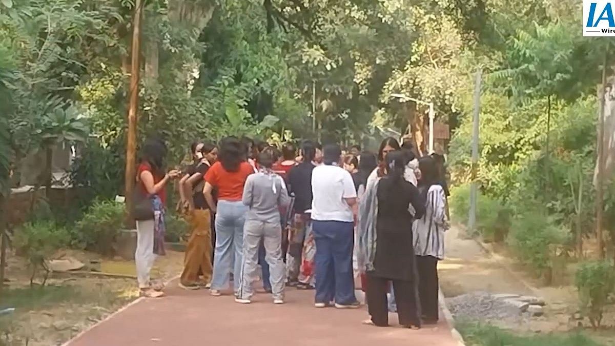 LSR Students Protest Over Alleged Gang-Rape Near Kalkaji Temple, Demand Women’s Safety - VIDEO