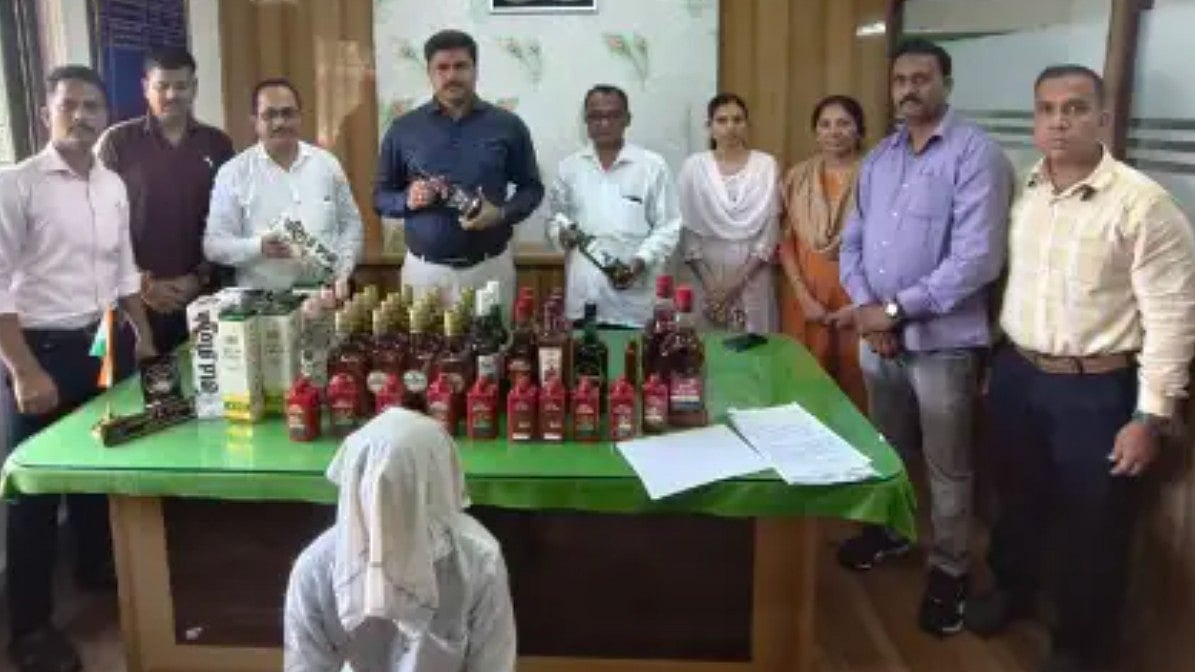 Excise Department Busts Goa-Made Liquor Smuggling Racket At Thane Station