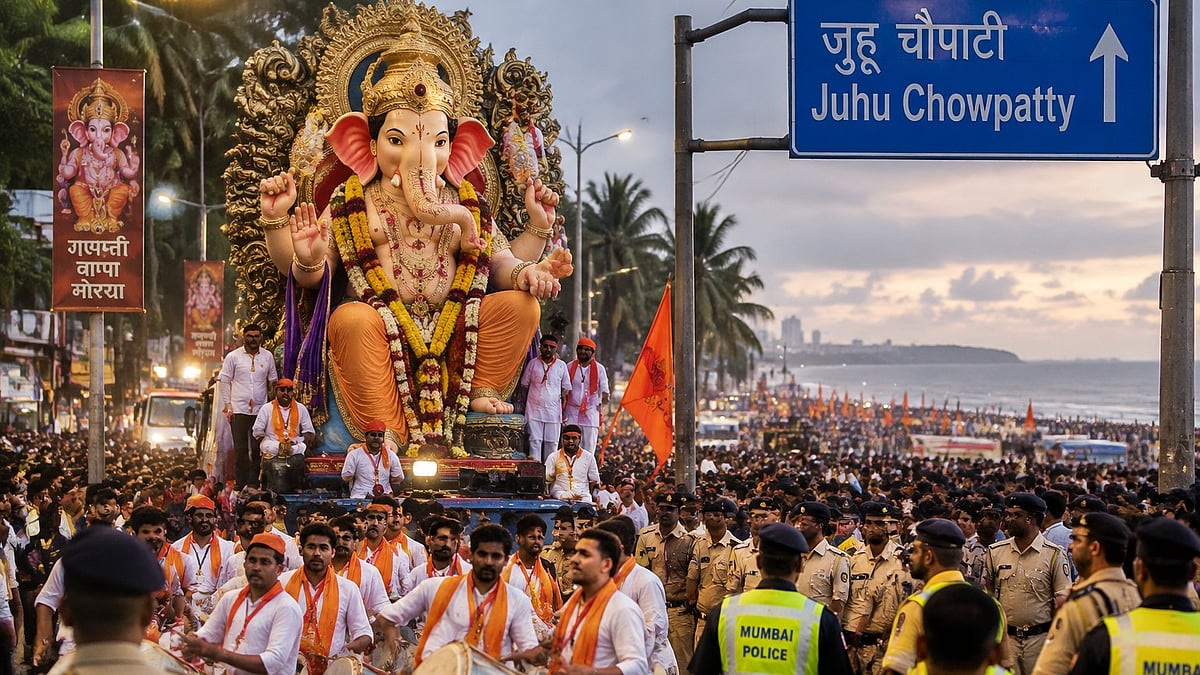 Ganpati Visarjan Processions Move Towards Juhu Chowpatty Amid Heavy Security, Traffic Curbs