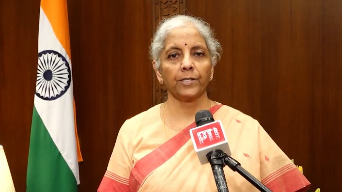 'Not A Tax, Cess Or Surcharge': Finance Minister Nirmala Sitharaman On Proposed 0.4% MDR For UPI Transactions Above ₹2,000 | Video