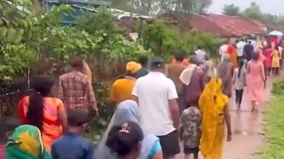 Maihar Murder: 'They Chopped My Son Like Vegetable...' Elderly Pleads After 35-Yo Man's Murder Sparks Fear; Villagers List Homes For Sale