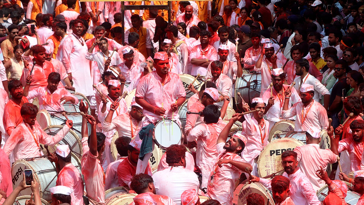Pune Ganeshotsav 2026: Ganpati Visarjan Procession Runs For 33 Hours 33 Minutes 