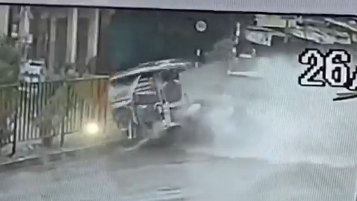 VIDEO: Speeding Thar Hits Stationary E-Rickshaw In Moradabad, Driver Dies