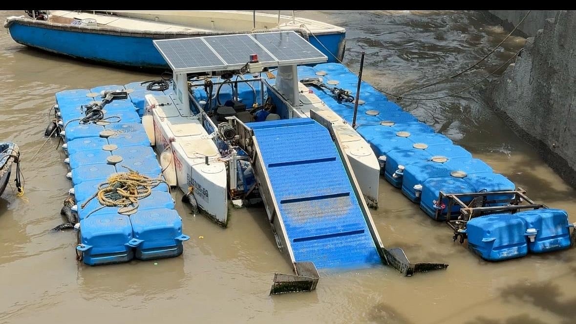 BMC Approves ₹3.64 Crore For Two More Unmanned Boats To Remove Floating Waste From Mumbai Coastline
