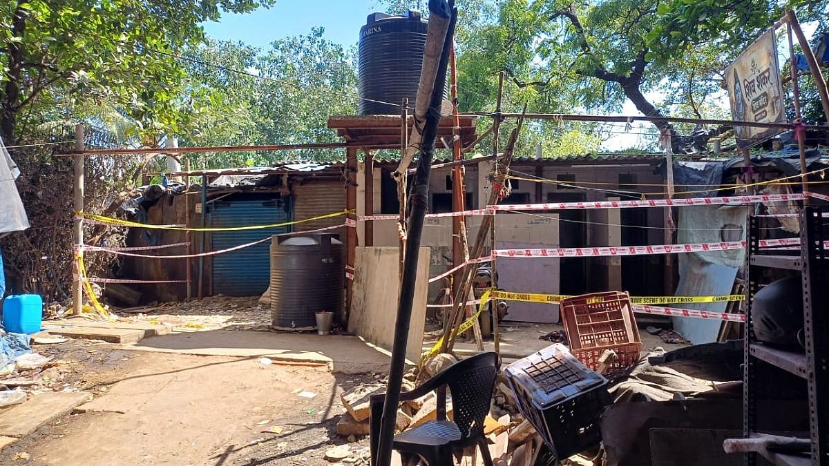 Maharashtra Police Detain 1 Person After Chemical Leak Leaves 2 Youths Dead From Suspected Suffocation Inside Mumbai Public Toilet | Video