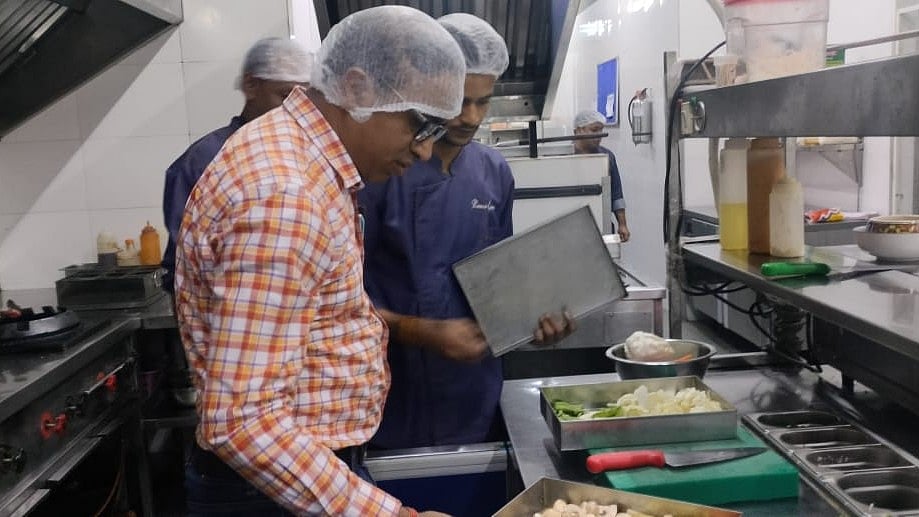 Indore Food Safety Officials Halt Operations At Romeo Lane Kitchen, Momos Unit Over Licence And Hygiene Issues