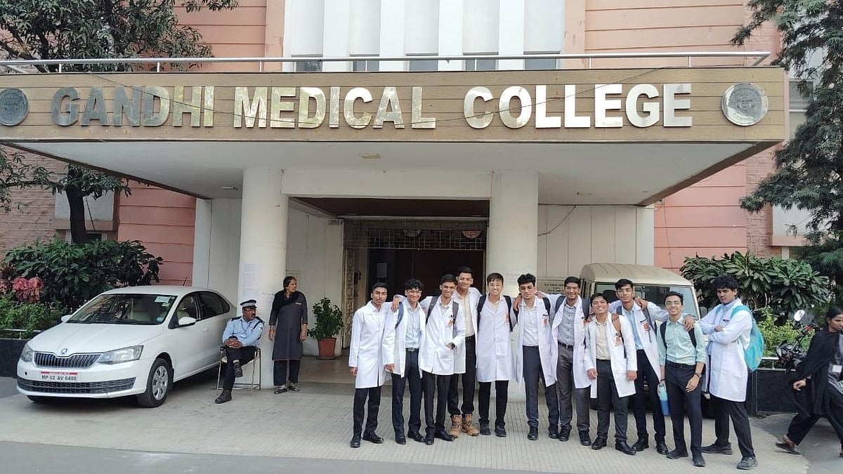 MBBS Doctors In MP Face ₹50 Lakh Penalty For Violating Three-Year Service Bond After PNDT Training