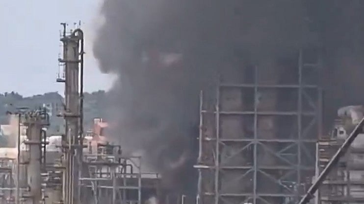 1 Killed, 9 Injured In Major Blast At MRPL Plant In Mangaluru; Nearby Areas Feel Tremors