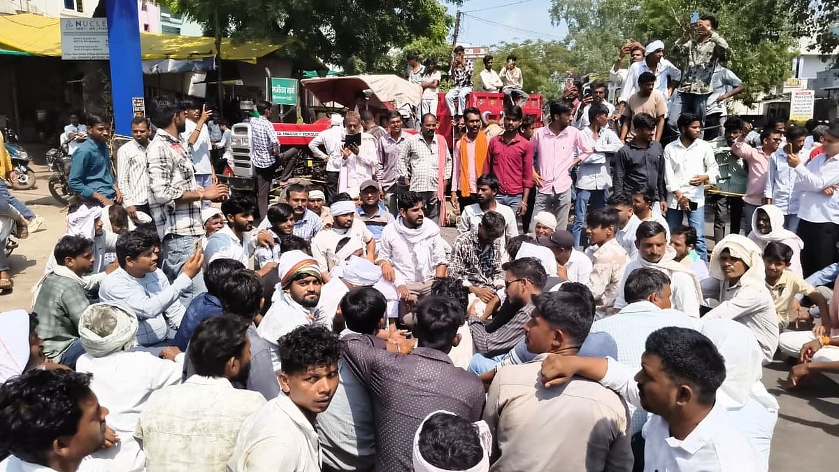 Farmers Block Highway For Nearly Two Hours Over Low Cotton Prices In MP’s Bhikangaon