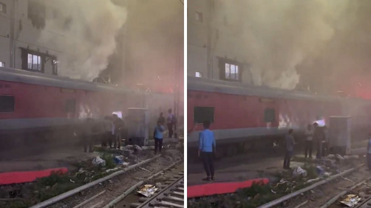 Mumbai: Fire Breaks Out In Pantry Car Of Empty Howrah Duronto Express At CSMT Yard; Train Rescheduled - VIDEO