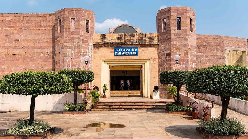 Gandhi Jayanti Today - 78-Year-Old Happy B’day Message To Gandhi At State Museum In Bhopal 